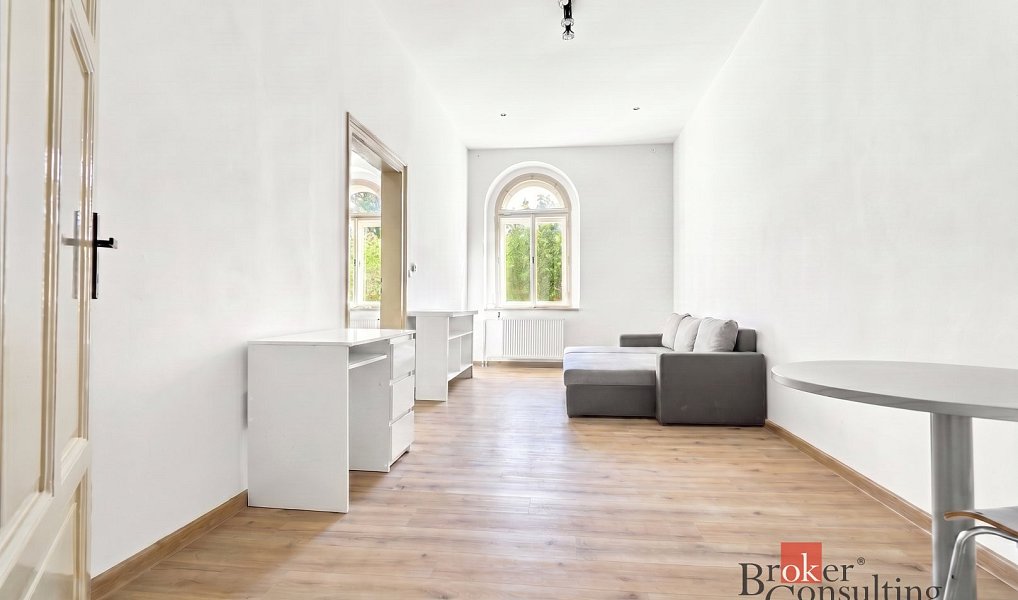 Prodej kanceláře 750 m², Nejdek – náhled fotky 8