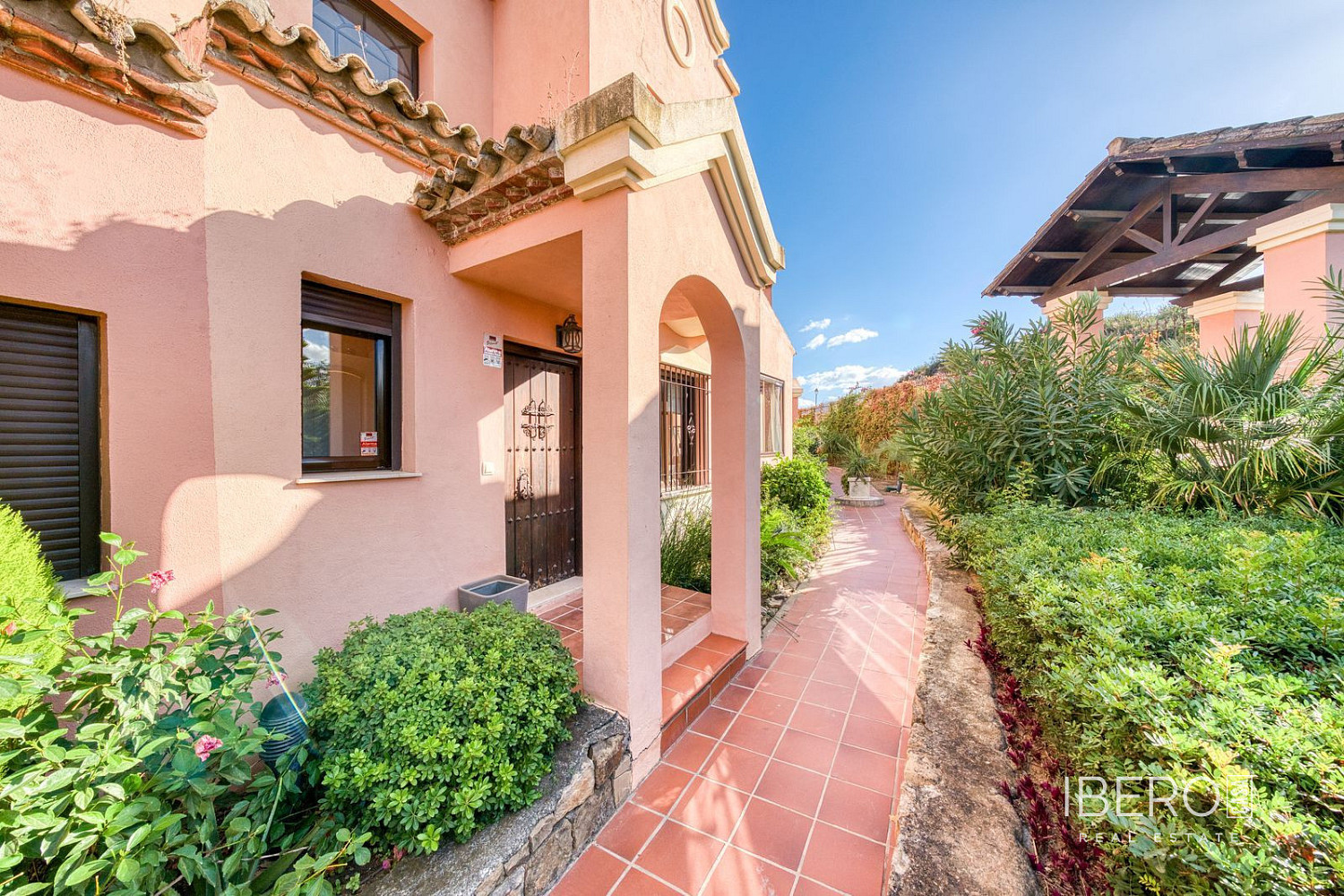 Casa 4+kk – Estepona, Barriada Islas Canarias - Más