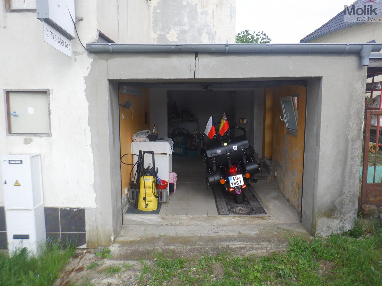 Prodej domu 240 m² s pozemkem 880 m² – fotografie 2