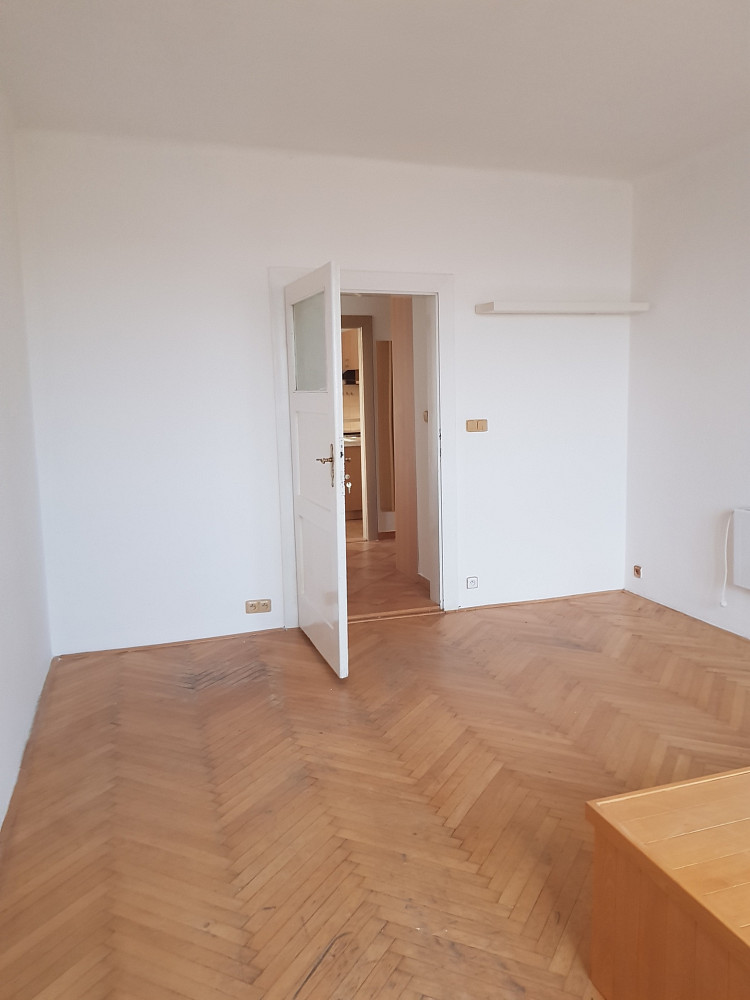 Pronájem bytu 1+1 44 m² – fotografie 2
