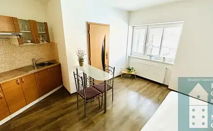 Pronájem bytu 1+kk 22 m², Kojetínská, Kroměříž