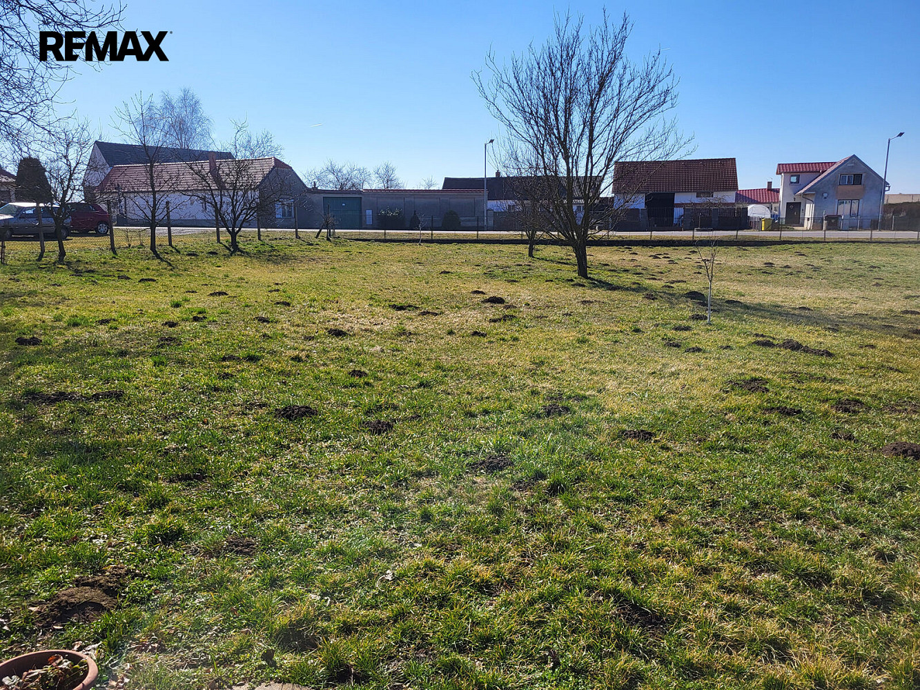 Prodej stavebního pozemku 2 100 m² – fotografie 4