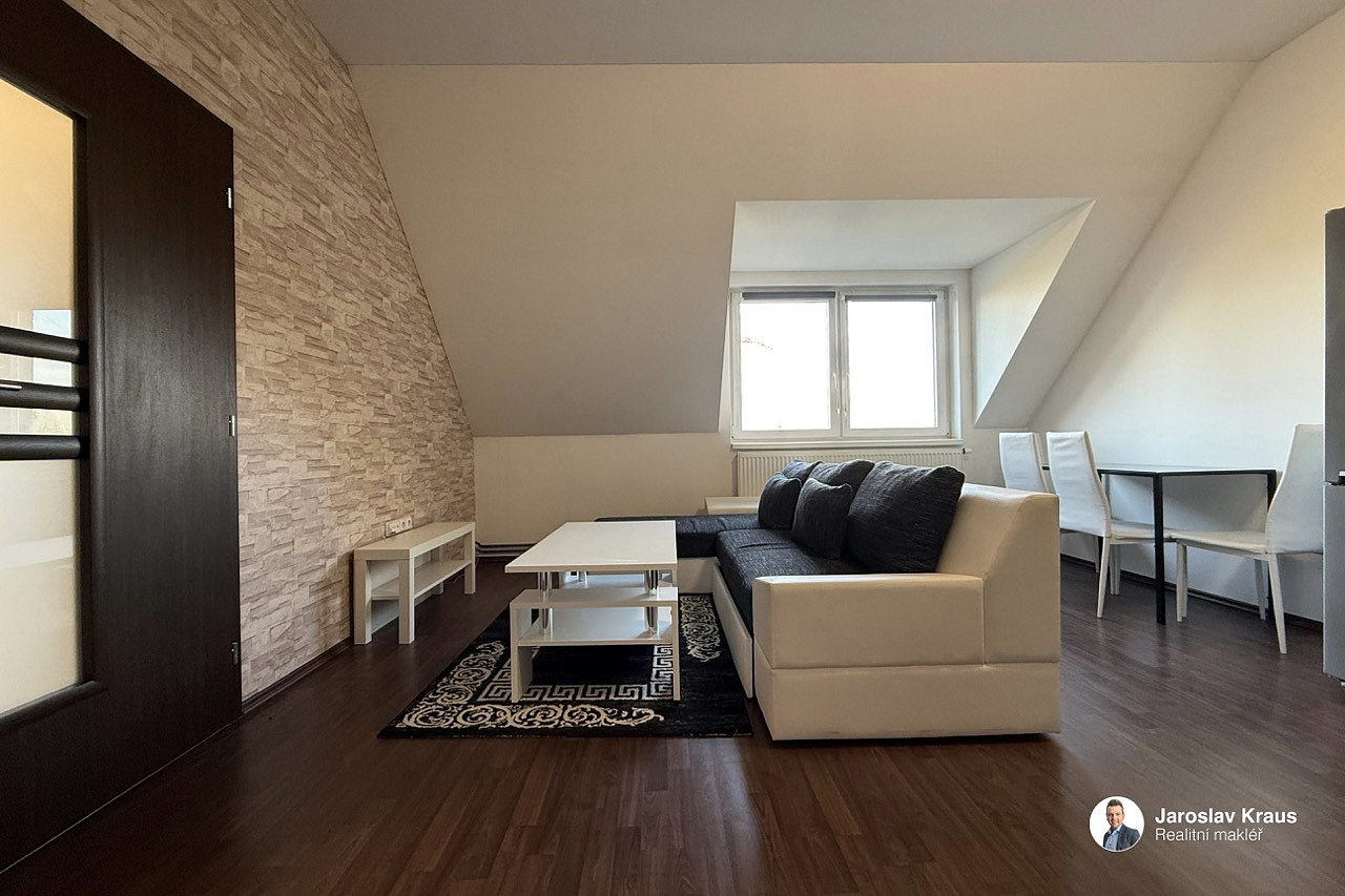 Pronájem bytu 2+kk 42 m²