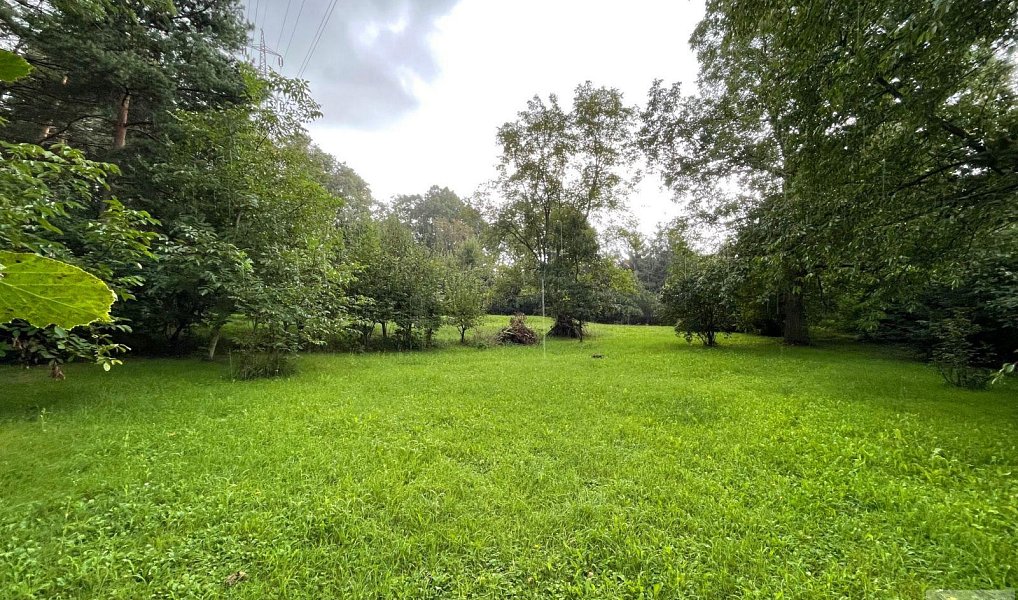 Prodej stavebního pozemku 2 738 m², Praha – náhled fotky 2