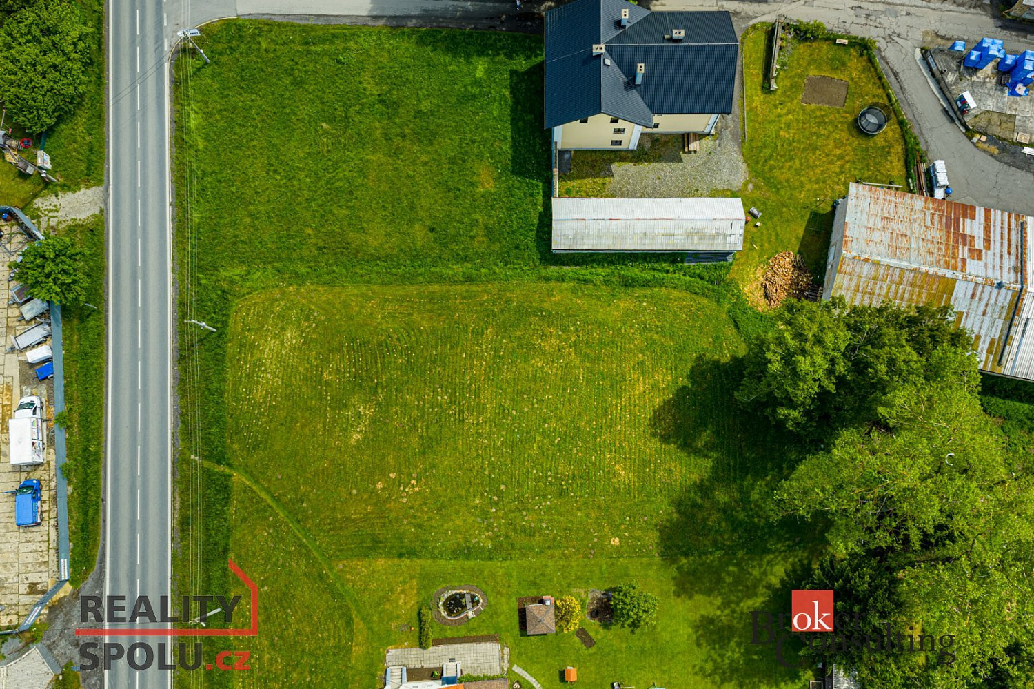 Prodej stavebního pozemku 1 942 m² – fotografie 4