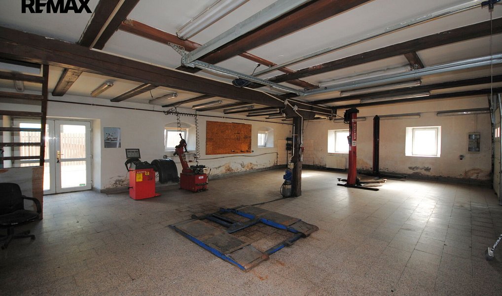 Prodej komerčního objektu (jiného typu) 6 984 m², Církvice – náhled fotky 14