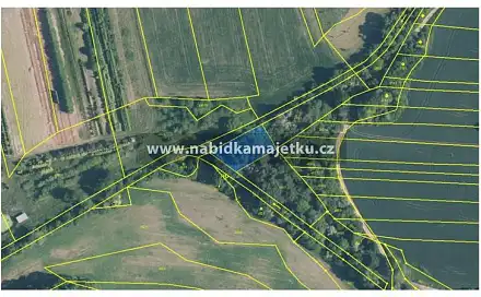 Prodej pozemku 931 m²