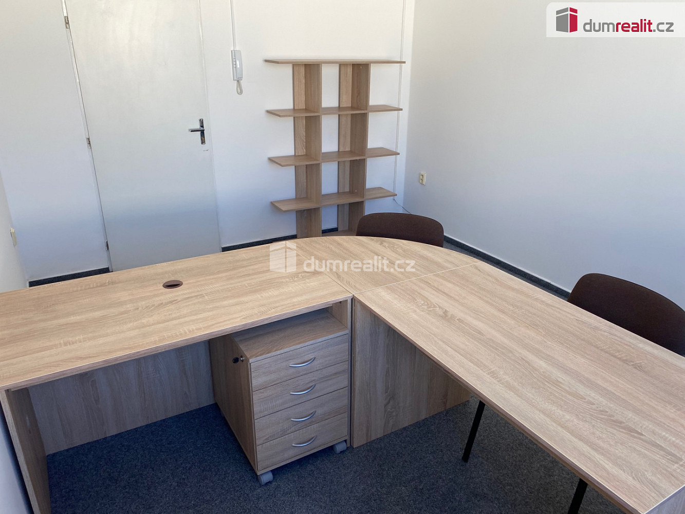 Pronájem obchodních prostor 15 m² — photo 3