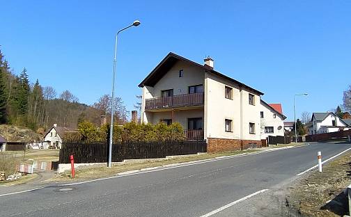 Prodej domu 240 m² s pozemkem 1 032 m², Nová Ves nad Nisou, okres Jablonec nad Nisou