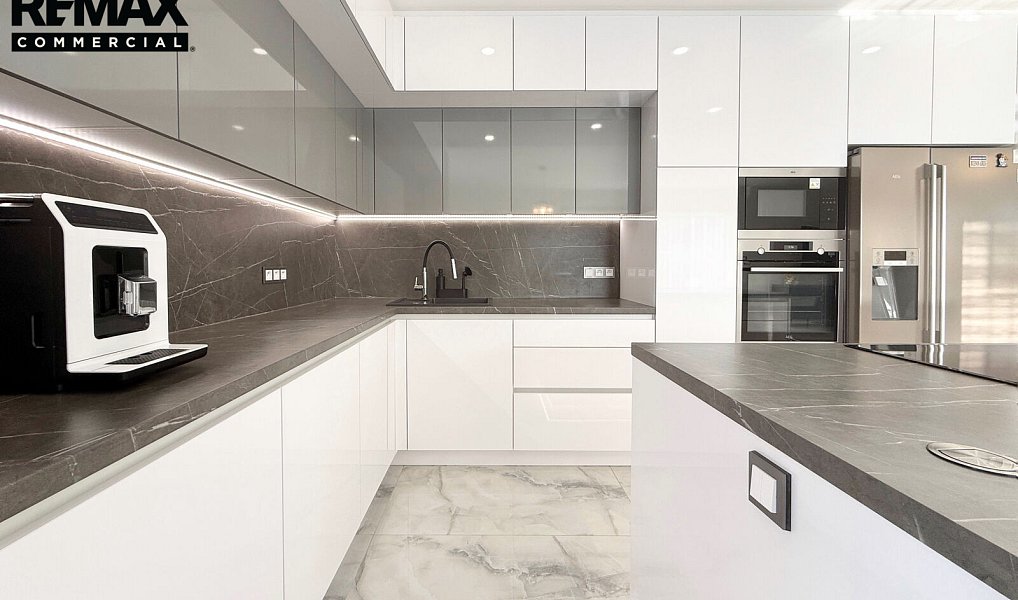 Prodej domu 220 m² s pozemkem 726 m², Polerady – náhled fotky 14