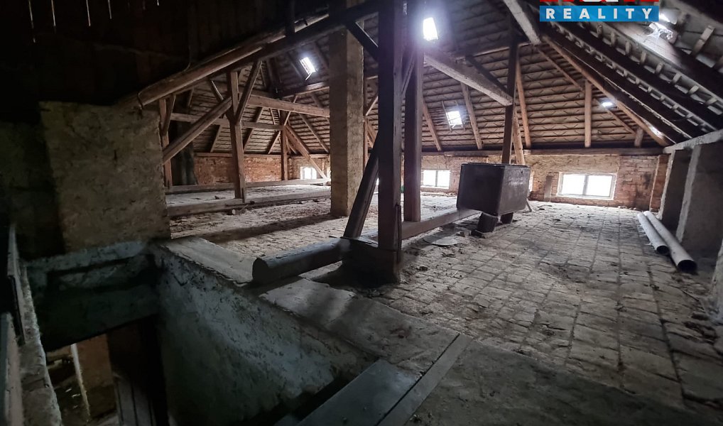 Prodej domu 361 m² s pozemkem 210 m², Radiměř – náhled fotky 11