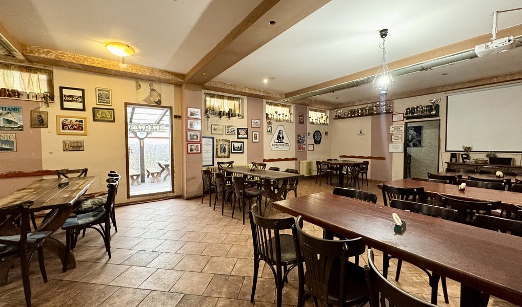Pronájem obchodních prostor 166 m², Sokolov – náhled fotky 10