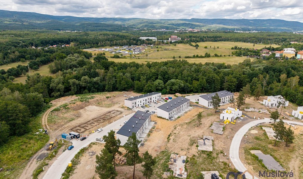 Prodej domu 92 m² s pozemkem 186 m², Újezdeček – náhled fotky 39