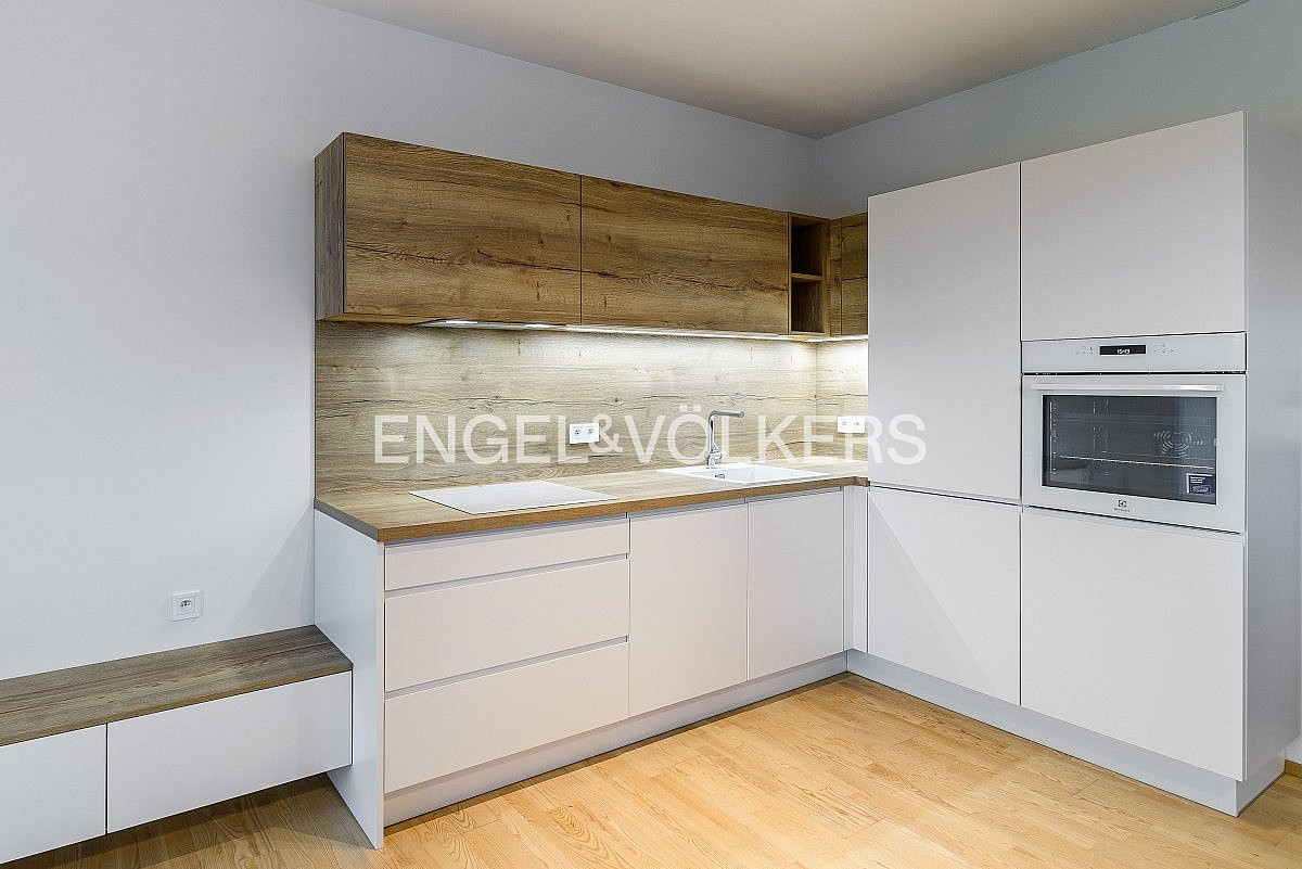 Pronájem bytu 2+kk 63 m² – fotografie 4
