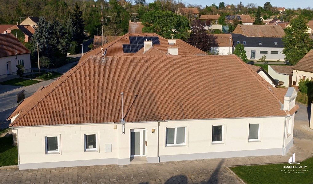 Prodej domu 370 m² s pozemkem 480 m², Sobotovice – náhled fotky 2