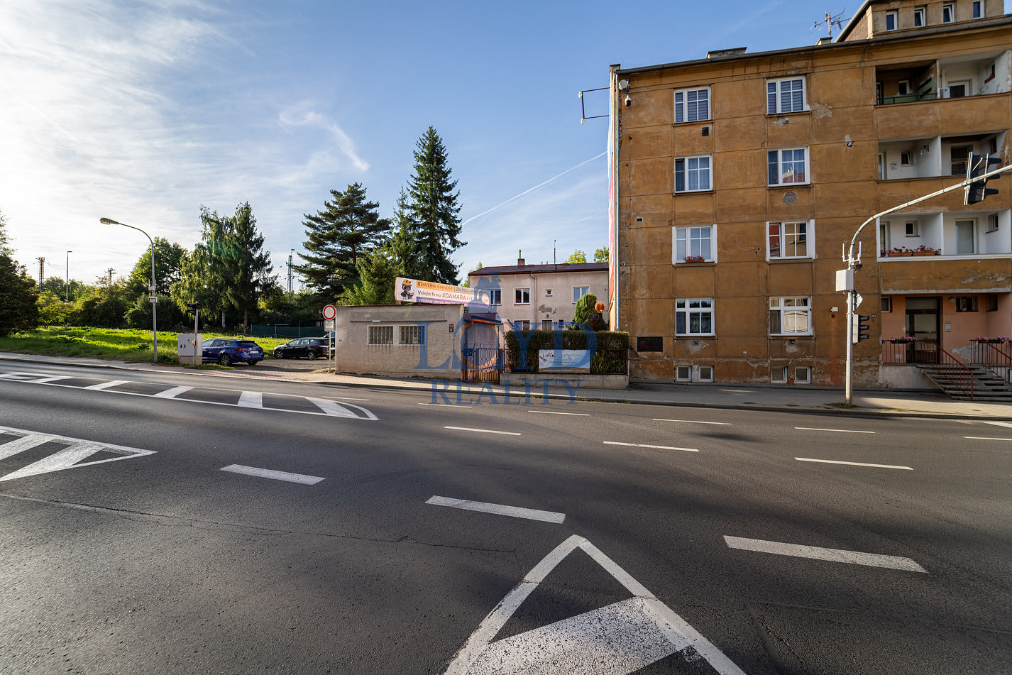 Prodej obchodních prostor 142 m² — photo 3