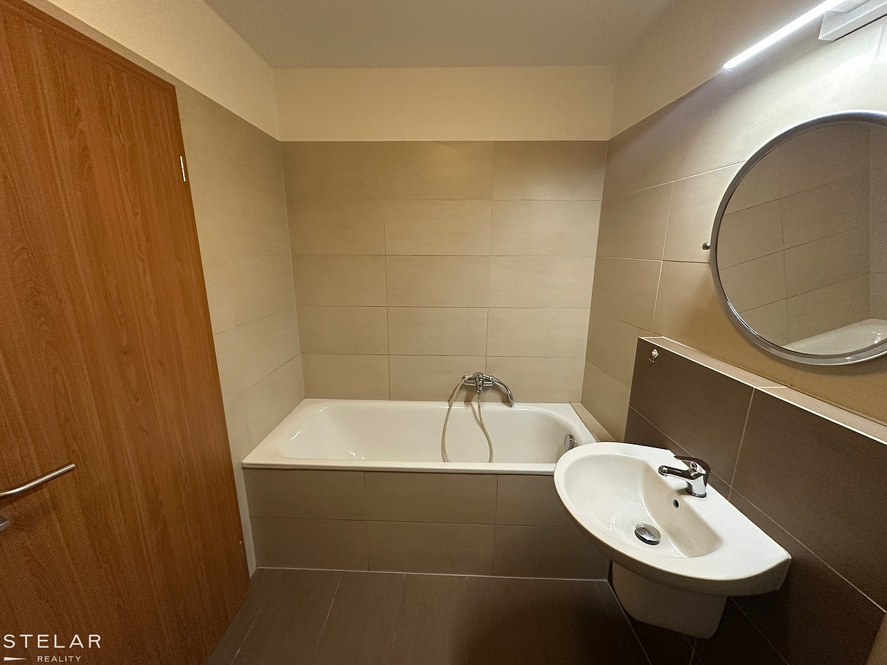 Pronájem bytu 1+kk 33 m² – další