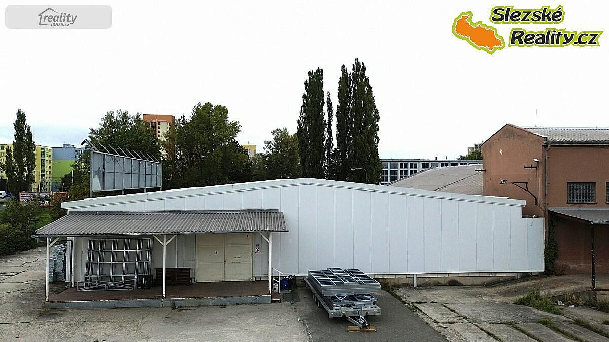 Pronájem skladovacích prostor 907 m²