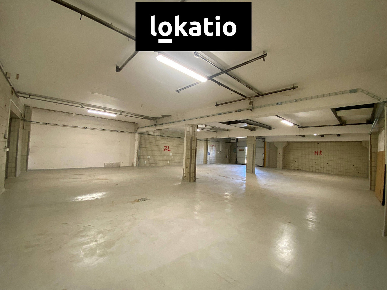 Pronájem skladovacích prostor 235 m²