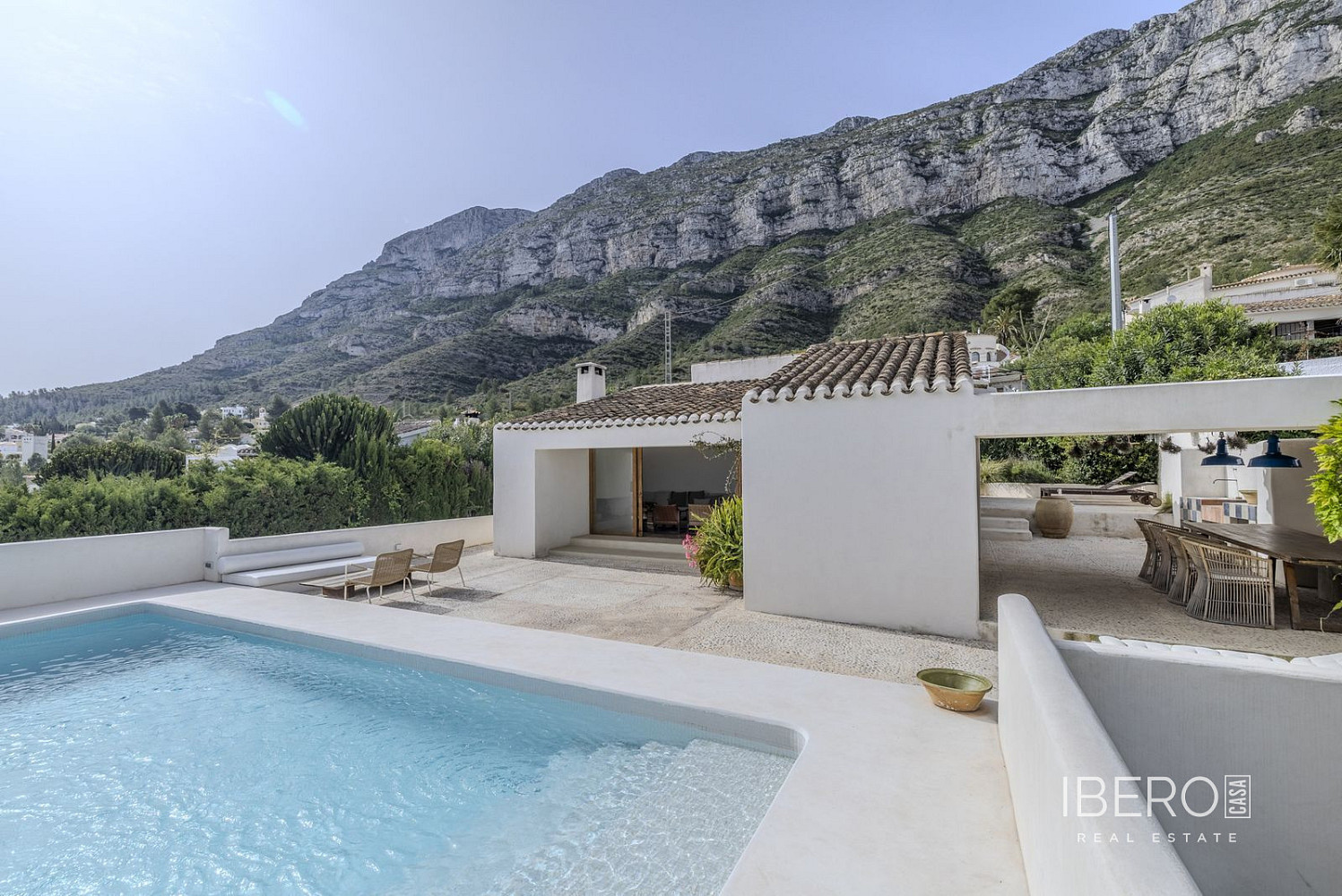 Prodej domu 162 m² s pozemkem 573 m² – pohled 2