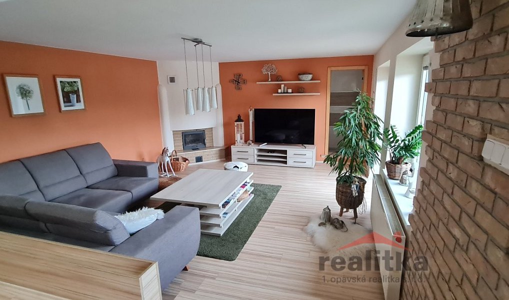 Prodej domu 334 m² s pozemkem 533 m², Opava – náhled fotky 8