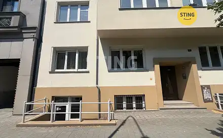 Pronájem obchodních prostor 44 m²