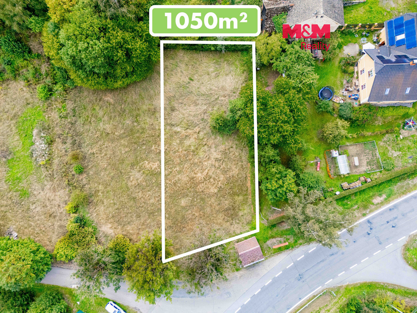 Prodej stavebního pozemku 1 050 m²
