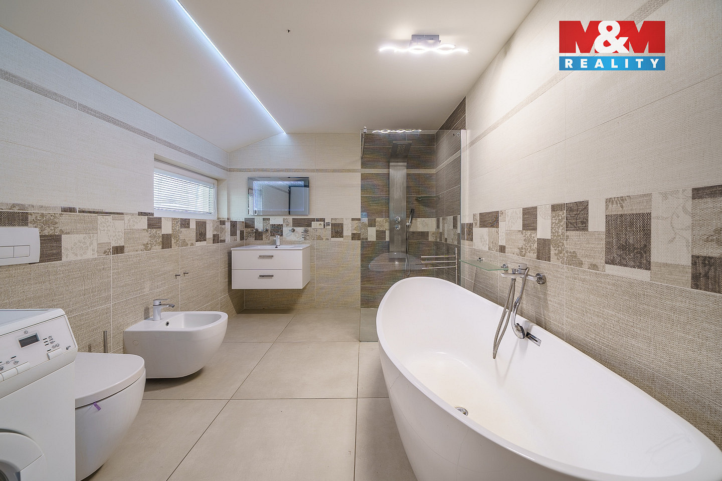 Prodej domu 124 m² s pozemkem 1 047 m² — photo 4