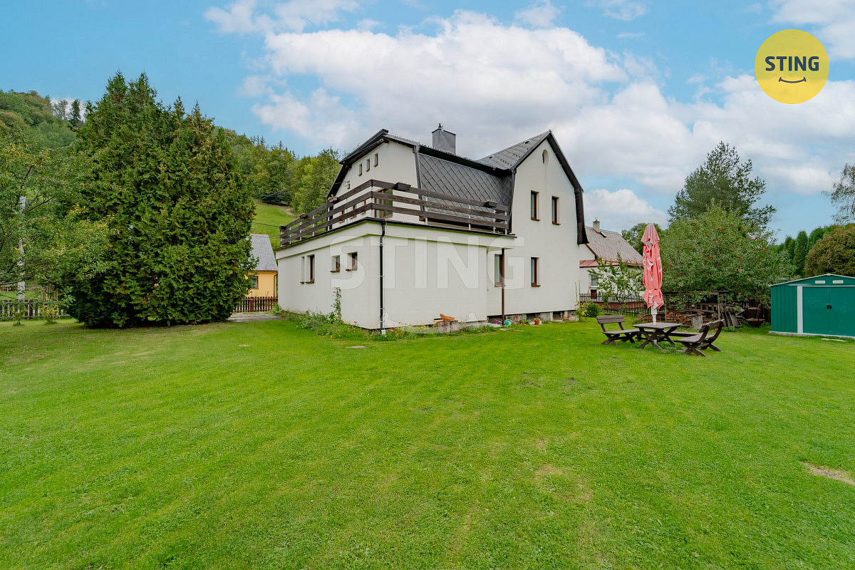 Prodej domu 249 m² s pozemkem 1 245 m² – fotografie 2