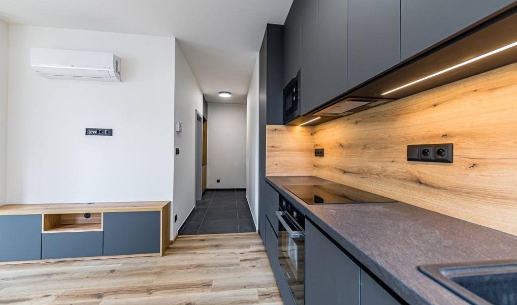 Pronájem kanceláře 86 m², Jindřichův Hradec – náhled fotky 15