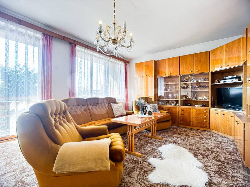 Prodej domu 150 m² s pozemkem 748 m² – fotografie 2