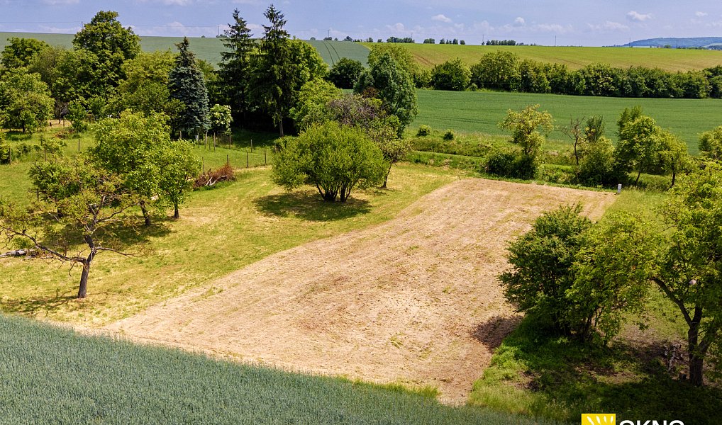 Prodej stavebního pozemku 1 041 m², Tučapy – náhled fotky 2