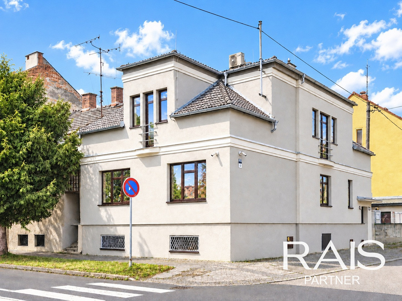Prodej domu 235 m² s pozemkem 232 m²