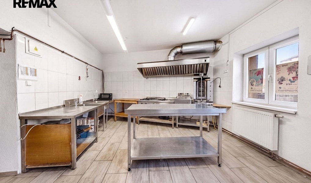 Prodej domu 200 m² s pozemkem 218 m², Mimoň – náhled fotky 6