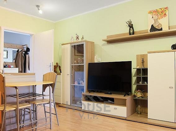 Prodej domu 230 m² s pozemkem 425 m² — photo 2