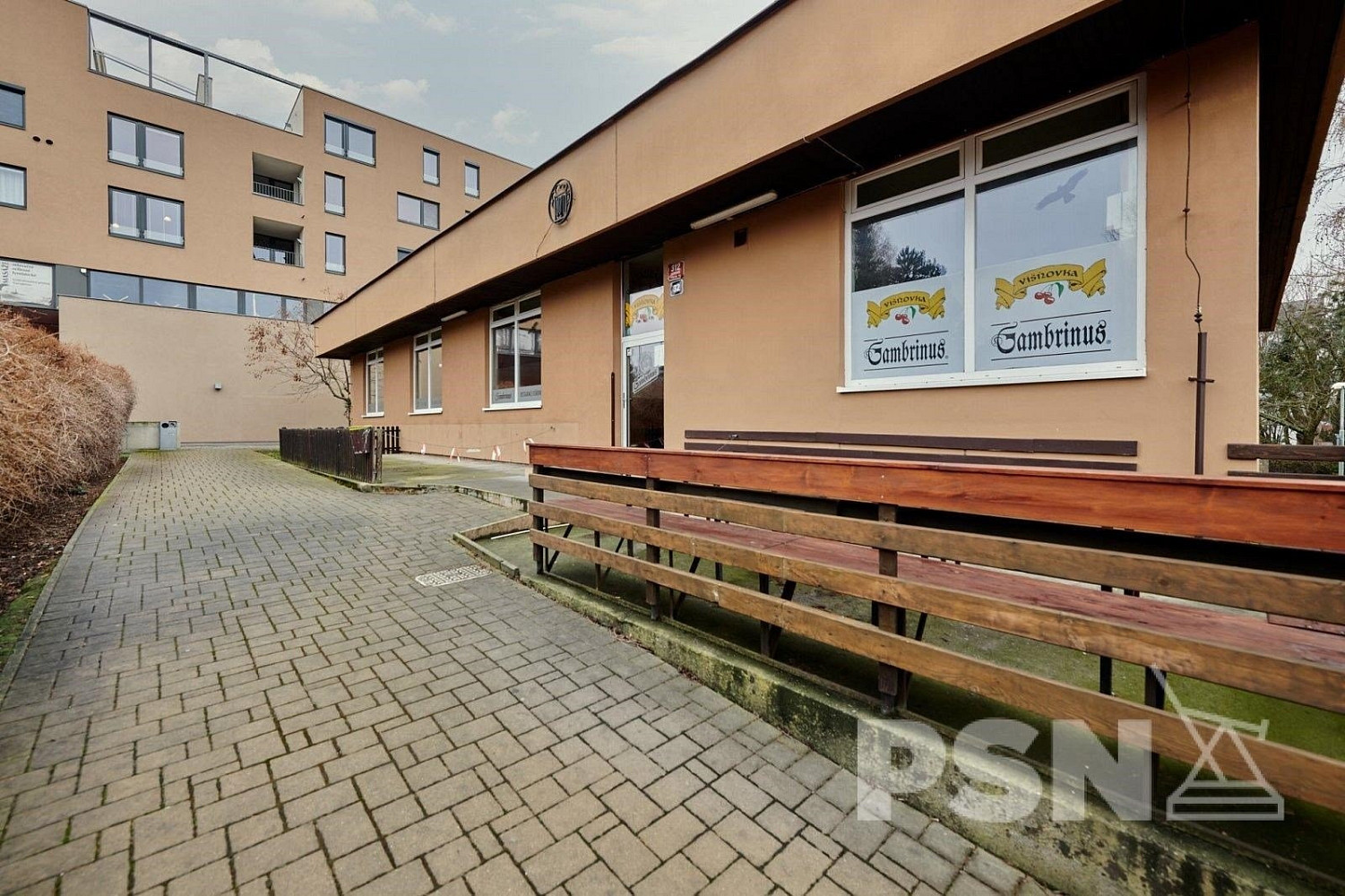 Prodej obchodních prostor 451 m² — photo 2