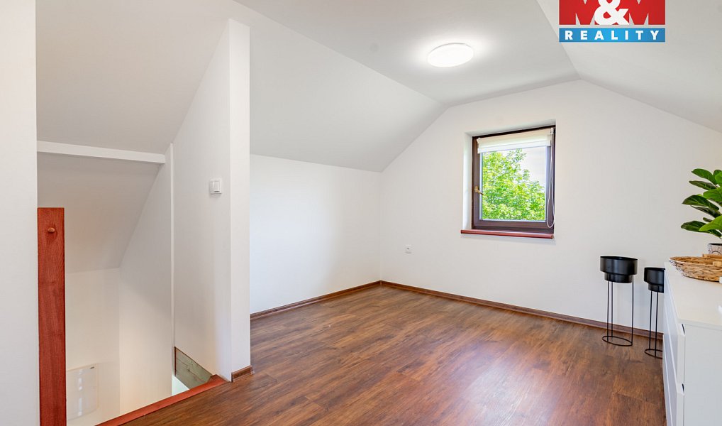 Prodej chaty/chalupy 50 m² s pozemkem 809 m², Jindřichův Hradec – náhled fotky 13