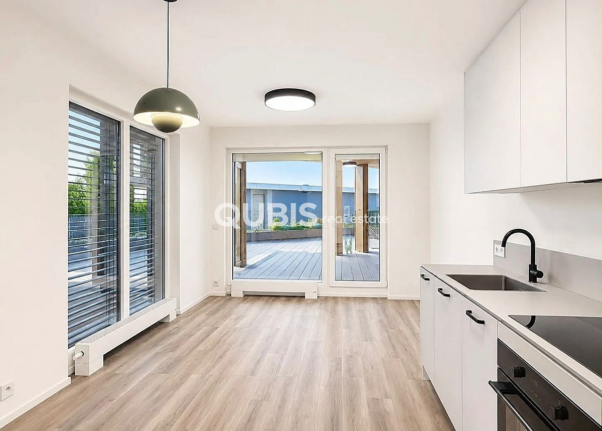 Pronájem bytu 2+kk 135 m²