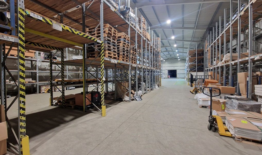 Pronájem skladovacích prostor 1 045 m², Králův Dvůr – náhled fotky 19
