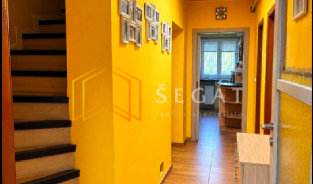 Prodej domu 250 m² s pozemkem 1 111 m², Bojkovice – náhled fotky 17