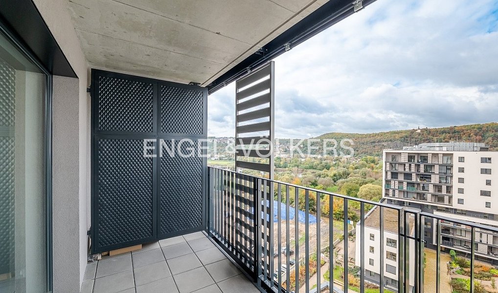 Pronájem bytu 1+kk 32 m², Praha – náhled fotky 2