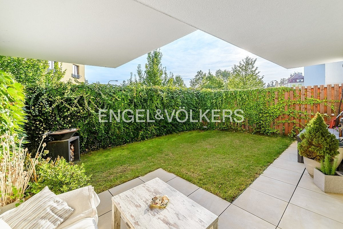 Pronájem bytu 2+kk 72 m² — photo 3