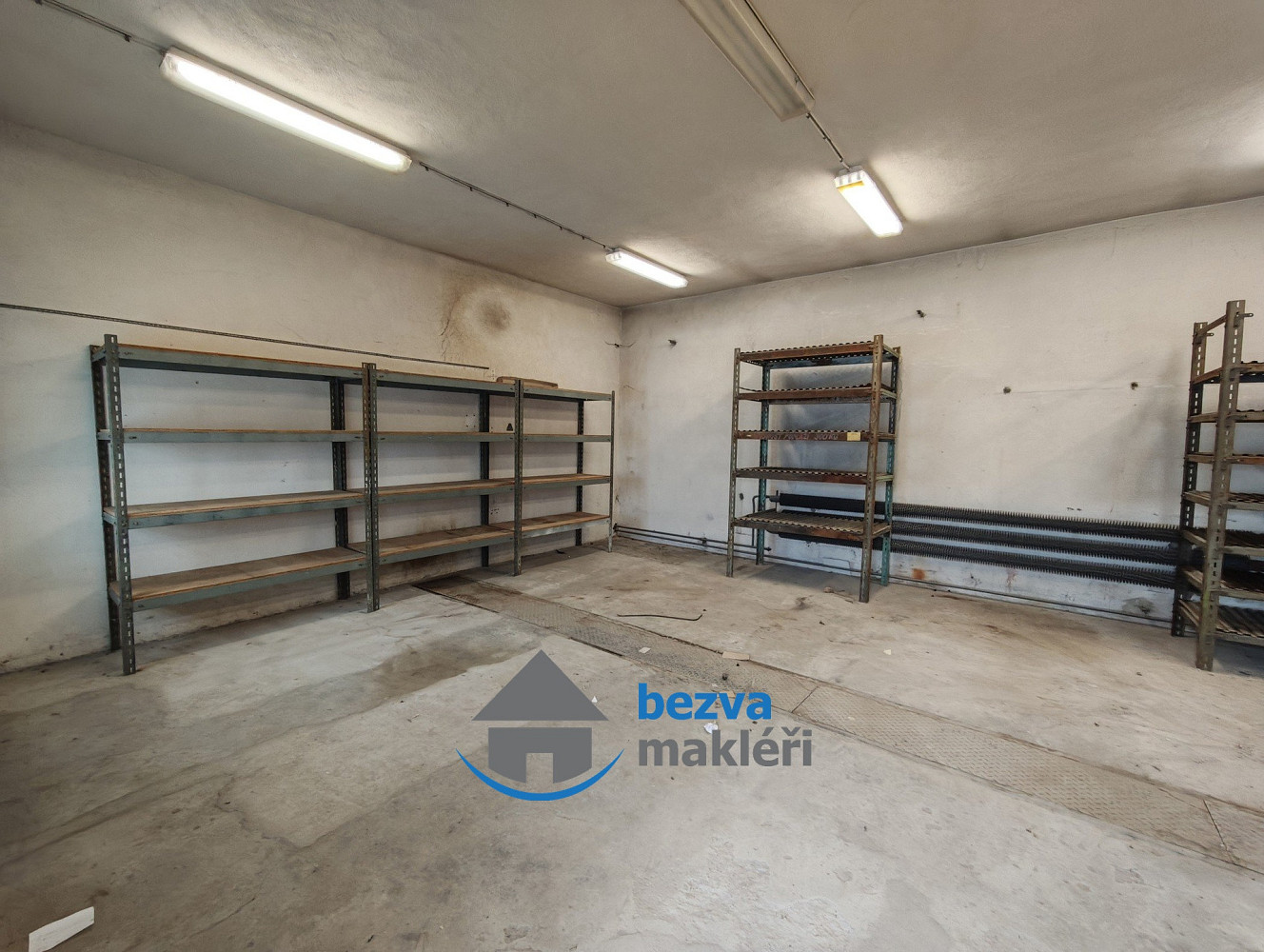 Pronájem skladovacích prostor 63 m² – fotografie 2