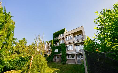 Prodej domu 206 m² s pozemkem 250 m², Podbělohorská, Praha 5 - Smíchov