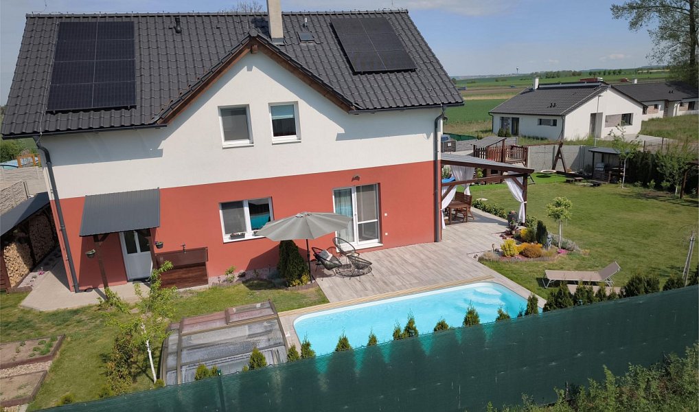 Prodej domu 146 m² s pozemkem 785 m², Smilovice – náhled fotky 2