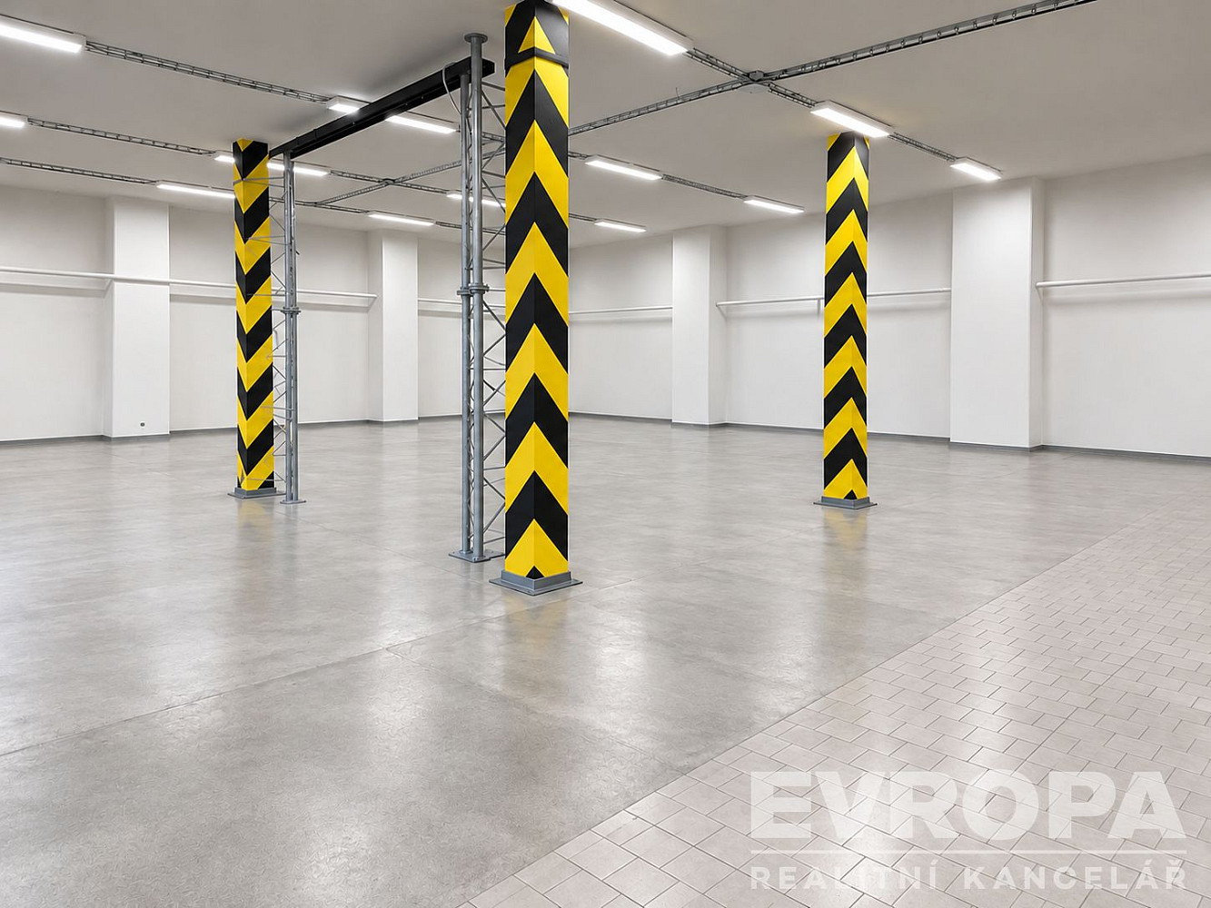 Pronájem skladovacích prostor 502 m² – fotografie 5
