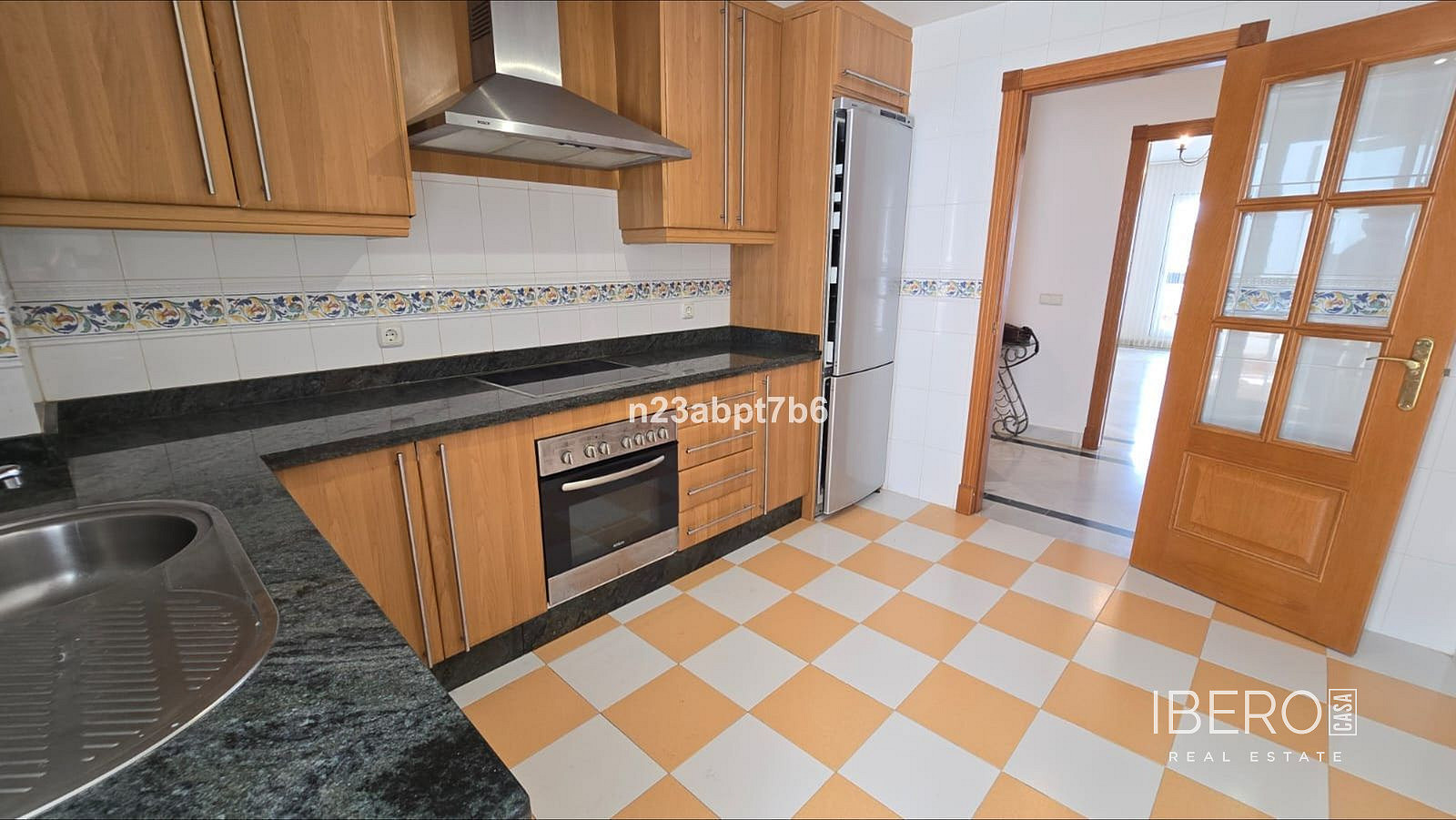 Piso 3+kk – Marbella, Nueva Andalucía - Vista 3