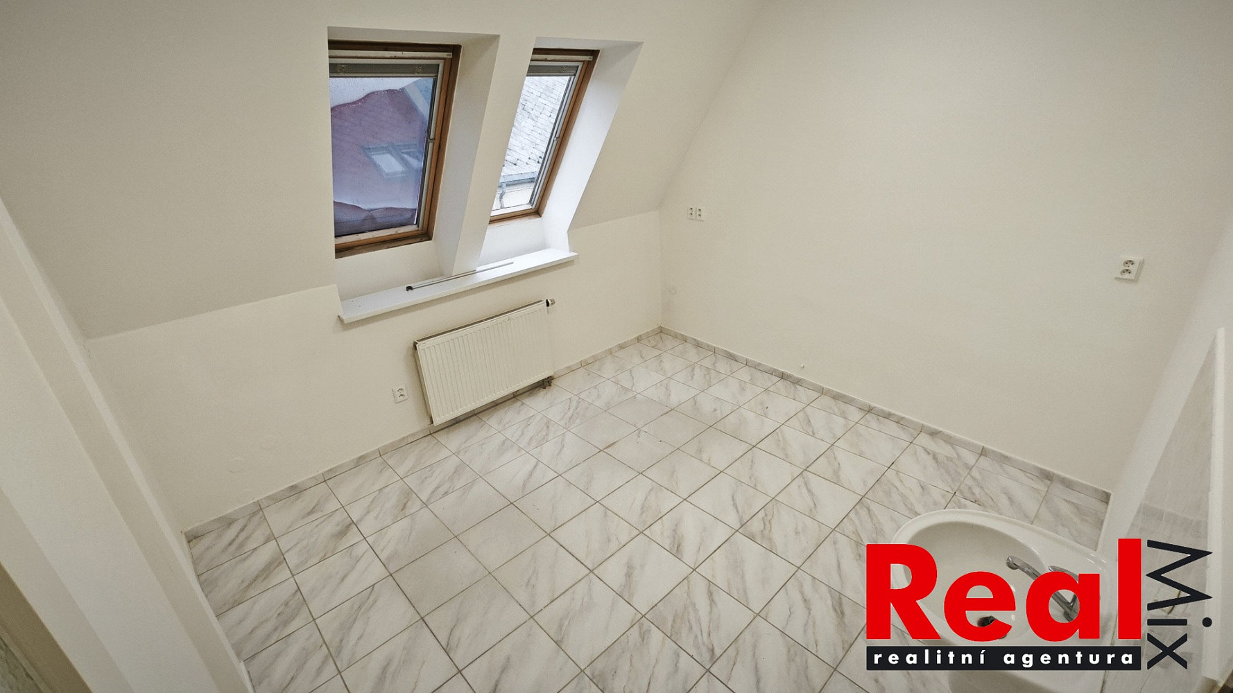 Pronájem kanceláře 15 m² – fotografie 5