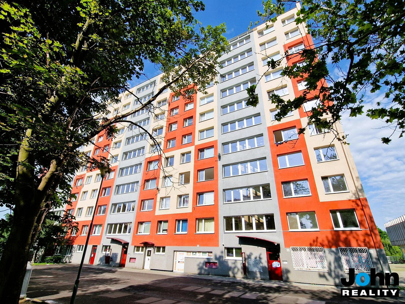 Prodej obchodních prostor 34 m²