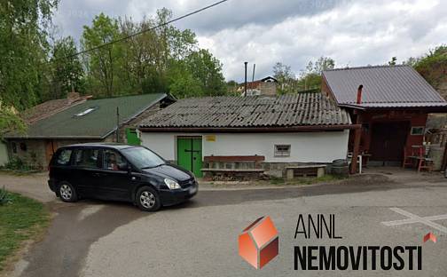 Prodej 5/8 podílu na pozemcích s vinicí, vinným sklepem a 2 budovami v Jaroslavicích, Jaroslavice, okres Znojmo